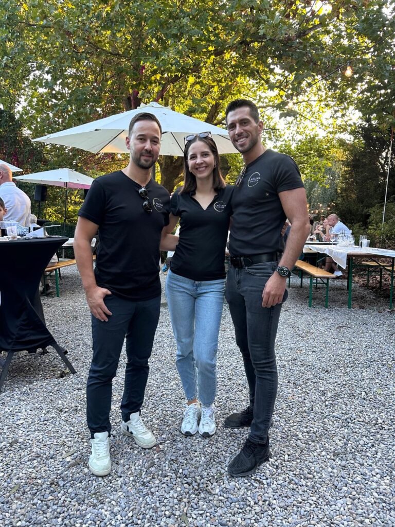 Bild von Lara, Roberto und Mitar